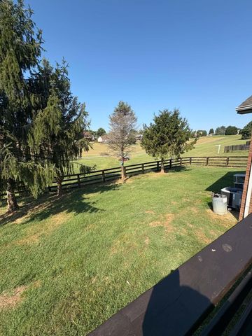 177 General Cleburne Drive, Richmond, KY 40475