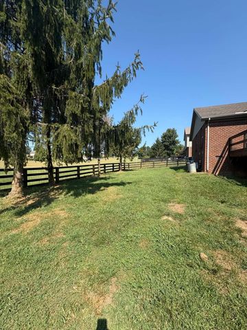 177 General Cleburne Drive, Richmond, KY 40475