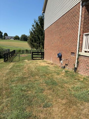 177 General Cleburne Drive, Richmond, KY 40475