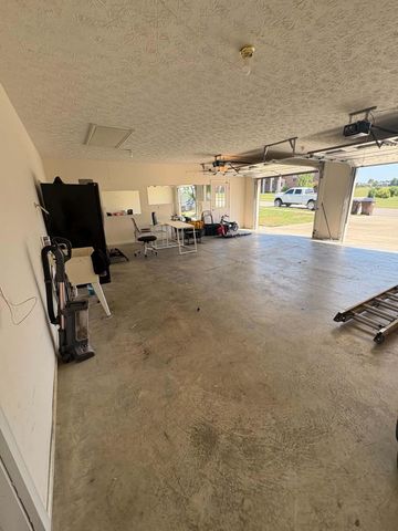 177 General Cleburne Drive, Richmond, KY 40475