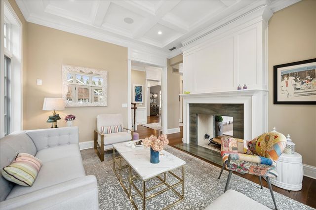 1020 Bluff Road, Glencoe, IL 60022