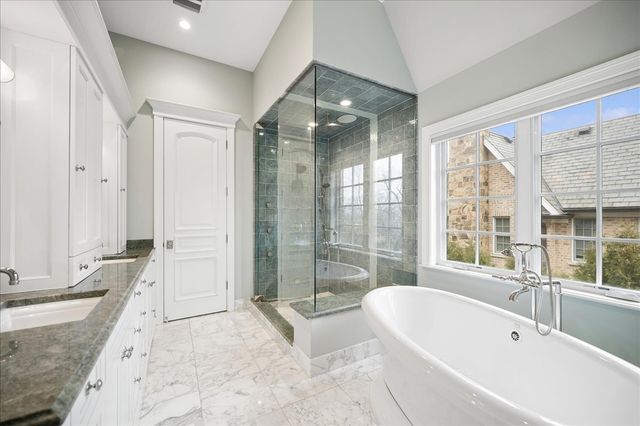 1020 Bluff Road, Glencoe, IL 60022