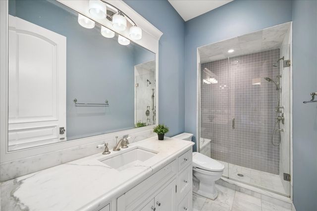 1020 Bluff Road, Glencoe, IL 60022