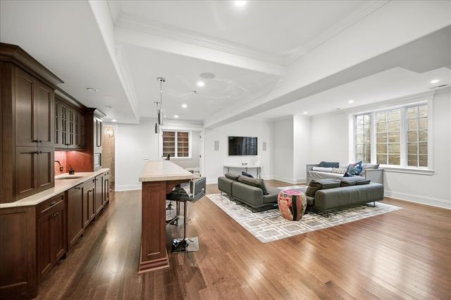 1020 Bluff Road, Glencoe, IL 60022