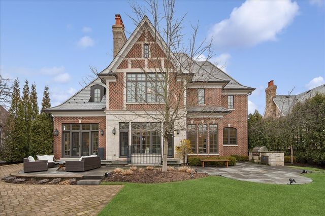 1020 Bluff Road, Glencoe, IL 60022