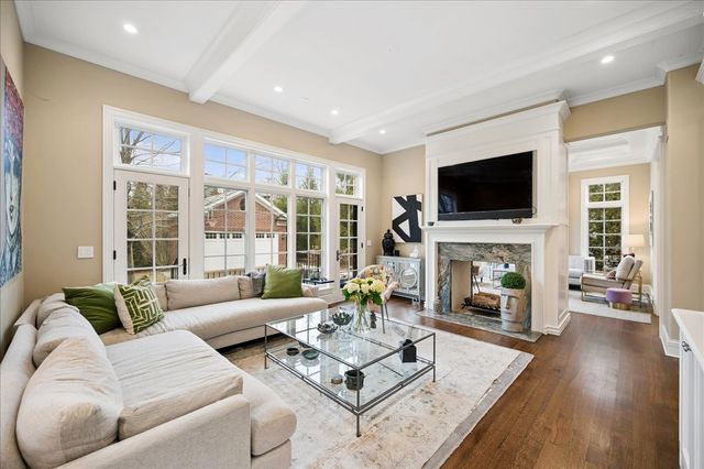 1020 Bluff Road, Glencoe, IL 60022