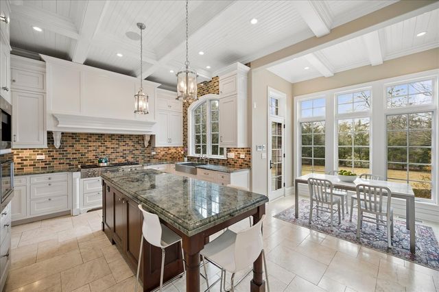 1020 Bluff Road, Glencoe, IL 60022