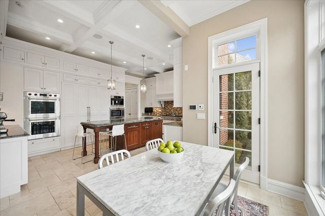 1020 Bluff Road, Glencoe, IL 60022