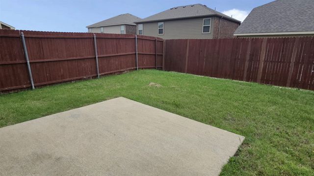 2101 Shady Glen Trail, Princeton, TX 75407