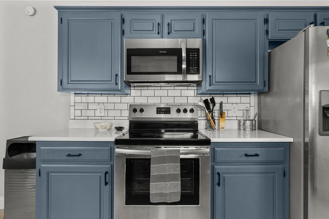 703 Russell St, Henderson, TX 75652