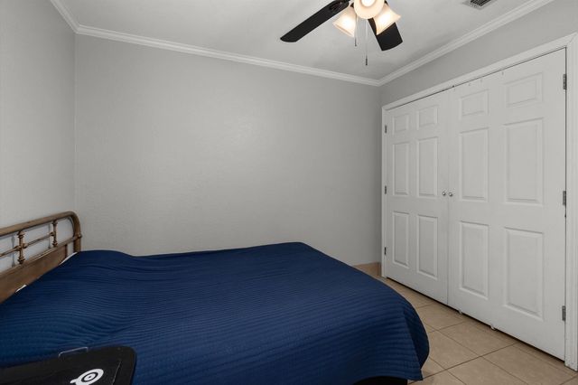 703 Russell St, Henderson, TX 75652