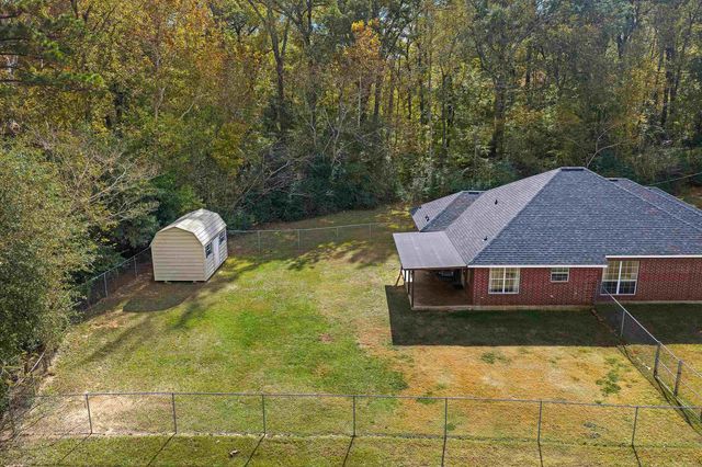 703 Russell St, Henderson, TX 75652