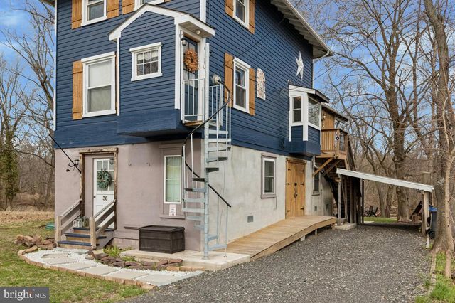 36 E 1ST AVE, Collegeville, PA 19426