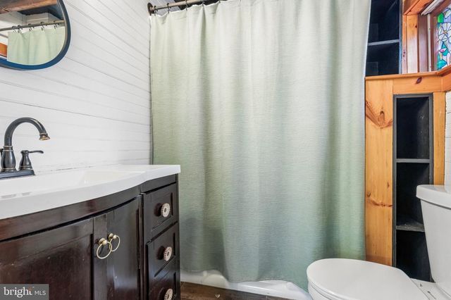 36 E 1ST AVE, Collegeville, PA 19426