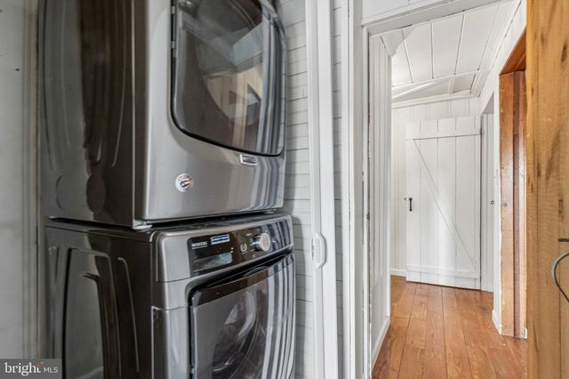 36 E 1ST AVE, Collegeville, PA 19426