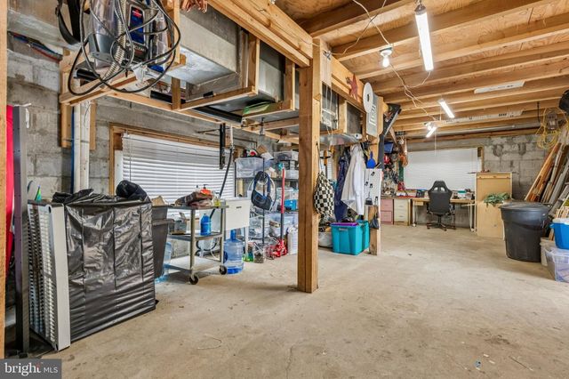 36 E 1ST AVE, Collegeville, PA 19426