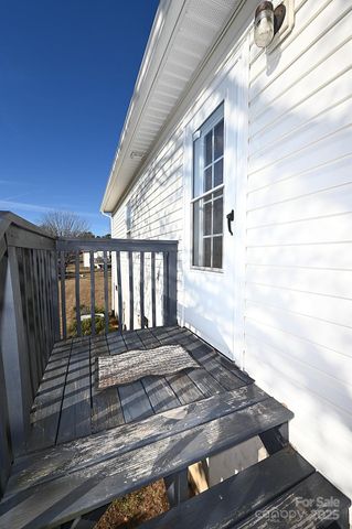 621 23rd Street NW, Hickory, NC 28601