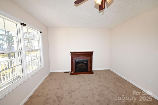 621 23rd Street NW, Hickory, NC 28601