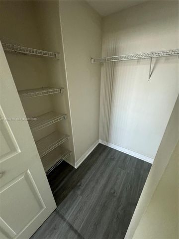 4242 NW 2nd St 1407, Miami, FL 33126