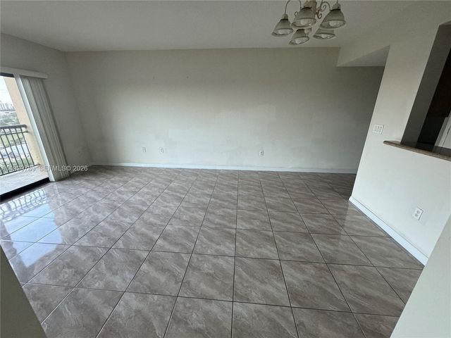 4242 NW 2nd St 1407, Miami, FL 33126