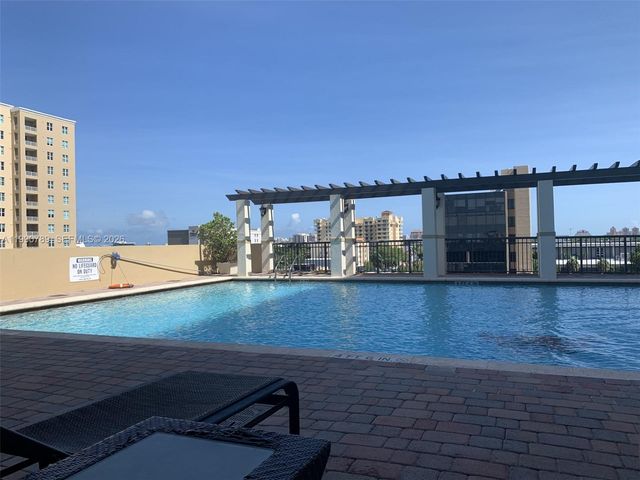 4242 NW 2nd St 1407, Miami, FL 33126