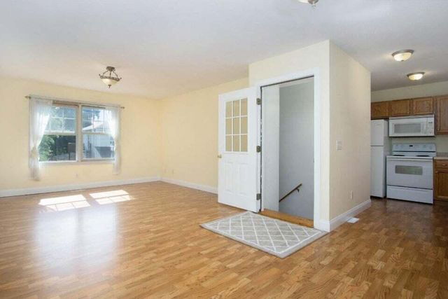 206 N Lake Avenue A & B, Spring Lake, MI 49456