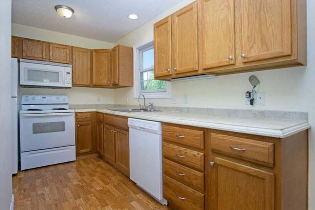 206 N Lake Avenue A & B, Spring Lake, MI 49456