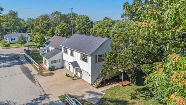 206 N Lake Avenue A & B, Spring Lake, MI 49456