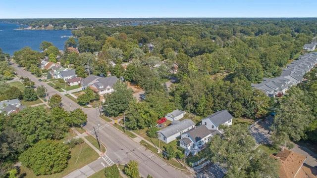 206 N Lake Avenue A & B, Spring Lake, MI 49456