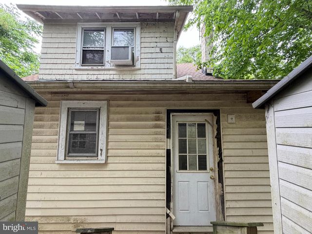903 MAPLEWOOD AVE, Takoma Park, MD 20912