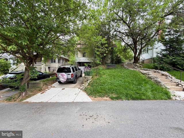 903 MAPLEWOOD AVE, Takoma Park, MD 20912