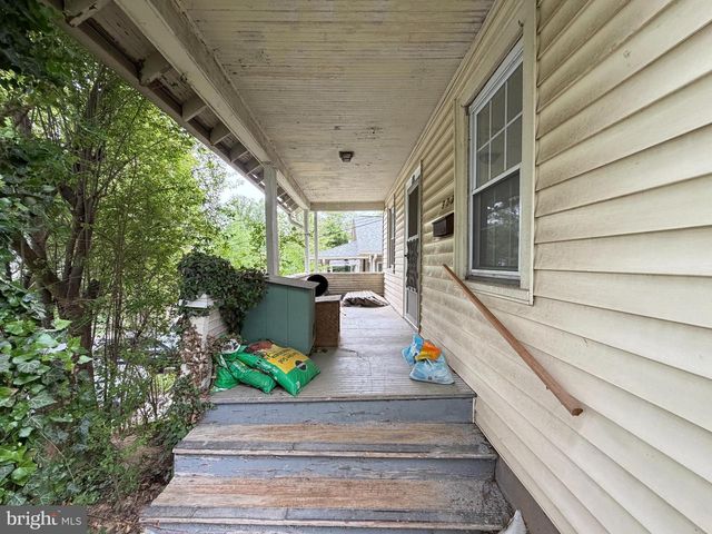 903 MAPLEWOOD AVE, Takoma Park, MD 20912