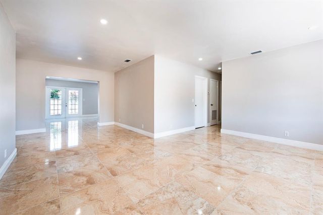 1031 SW 6th Way, Deerfield Beach, FL 33441