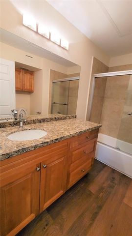 2420 NW 33rd St 1008, Oakland Park, FL 33309