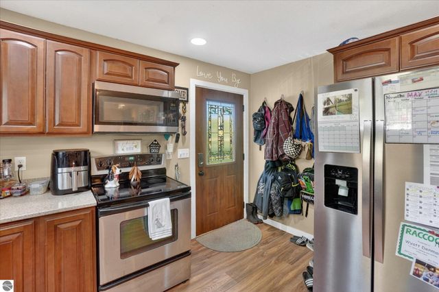 225 Grafton Avenue, Alma, MI 48801