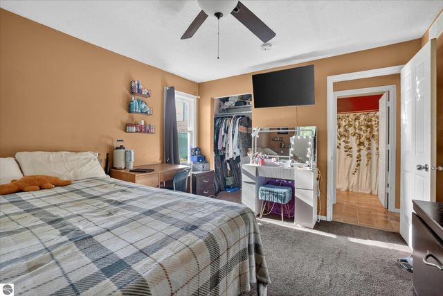 225 Grafton Avenue, Alma, MI 48801
