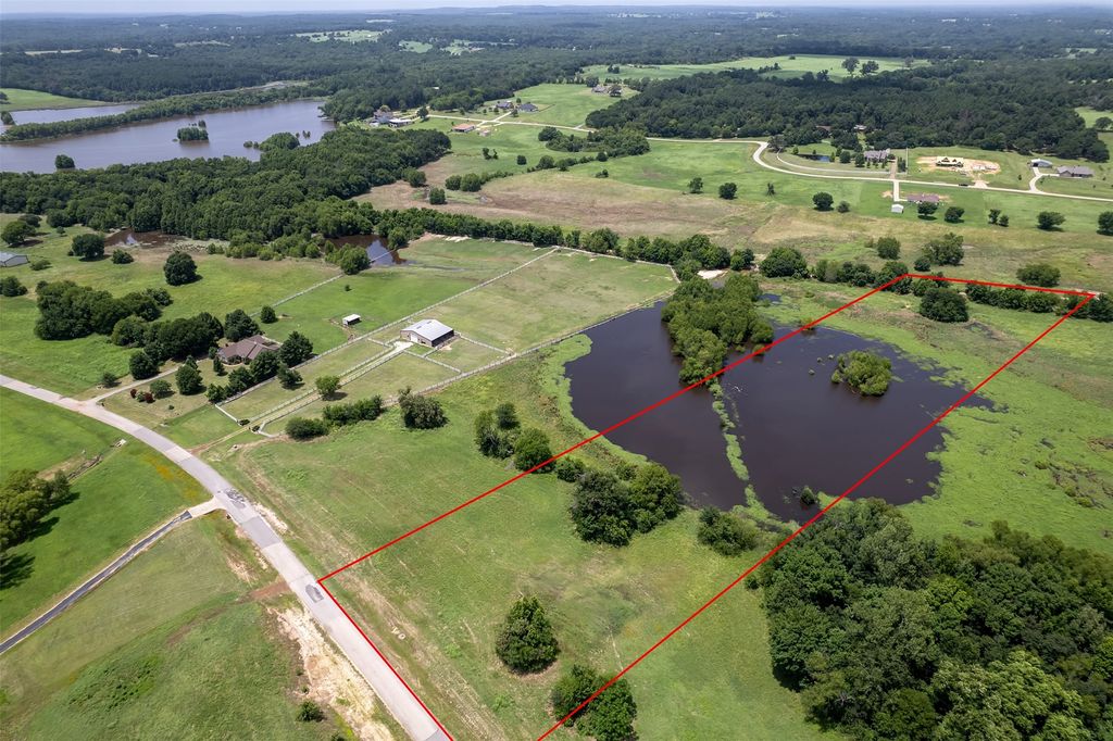 42 Shore Crest Way, Athens, TX 75752