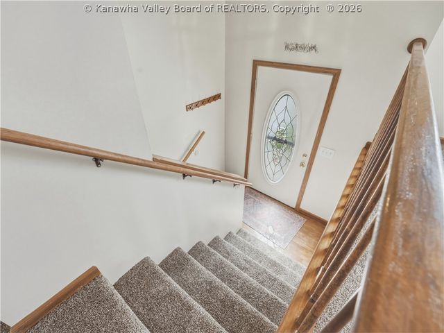 1702 Jackson Avenue, St Albans, WV 25177