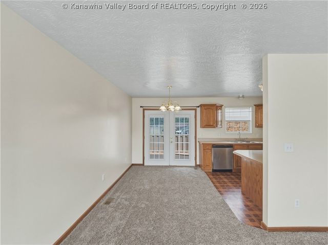 1702 Jackson Avenue, St Albans, WV 25177