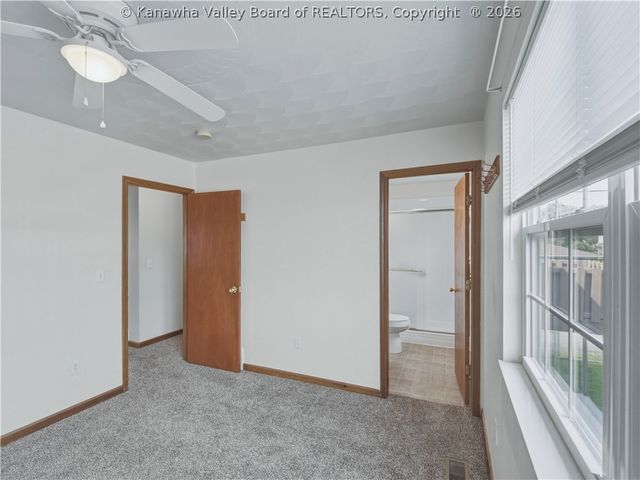1702 Jackson Avenue, St Albans, WV 25177