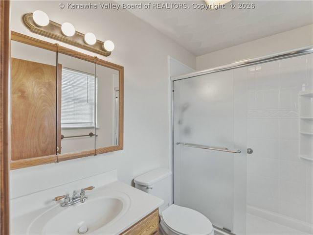 1702 Jackson Avenue, St Albans, WV 25177