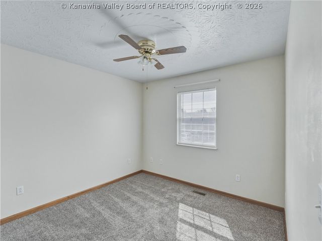 1702 Jackson Avenue, St Albans, WV 25177