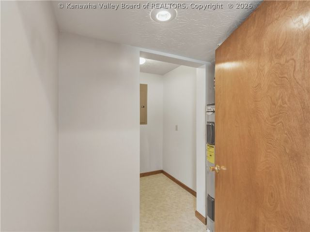 1702 Jackson Avenue, St Albans, WV 25177