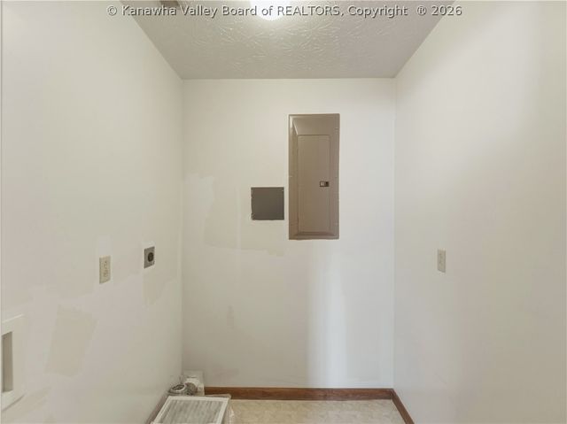 1702 Jackson Avenue, St Albans, WV 25177