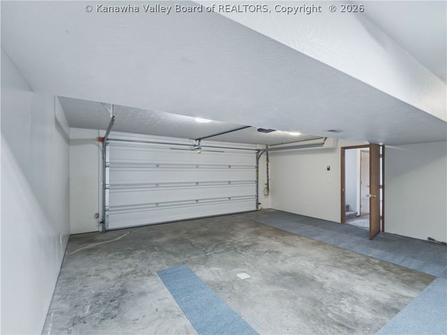 1702 Jackson Avenue, St Albans, WV 25177