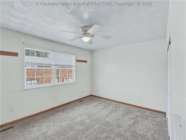 1702 Jackson Avenue, St Albans, WV 25177