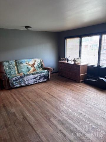 881 Sanders Drive, Hamilton, OH 45013