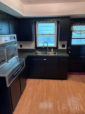 881 Sanders Drive, Hamilton, OH 45013