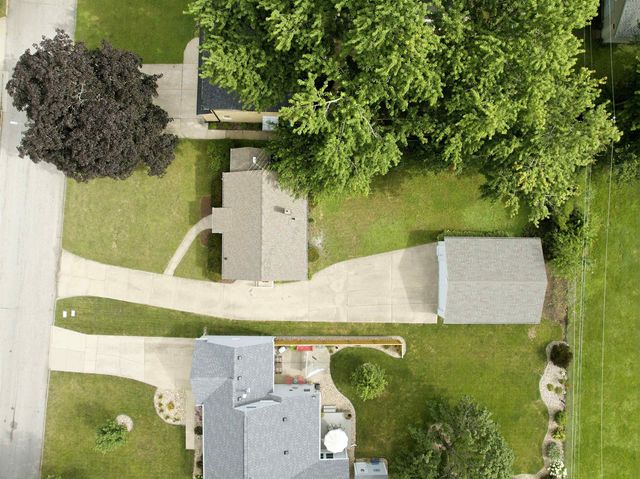 245 Derbyshire Road, Waterloo, IA 50701