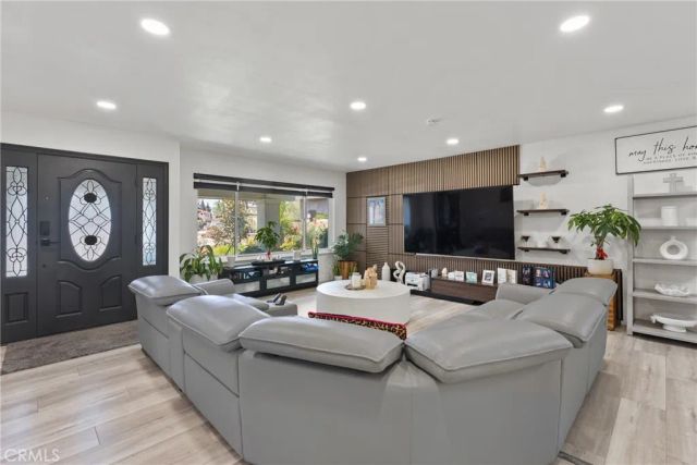3157 Westhaven, Anaheim, CA 92804